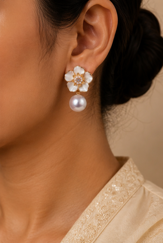 Elegant Korean Flower Pearl Earrings