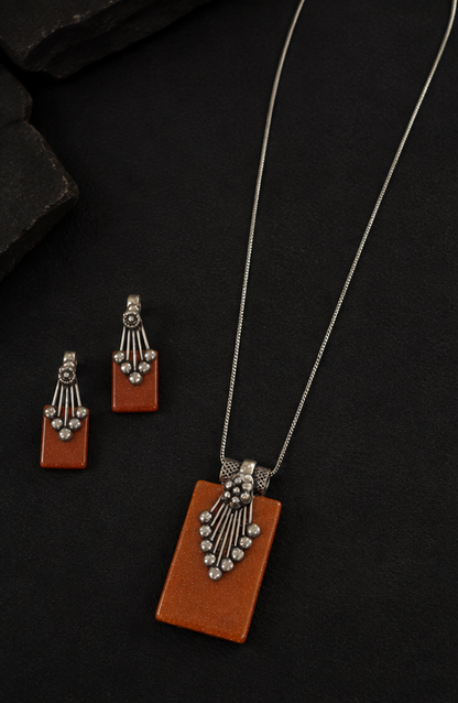 Aarohi Rock & Oxidised Necklace Set